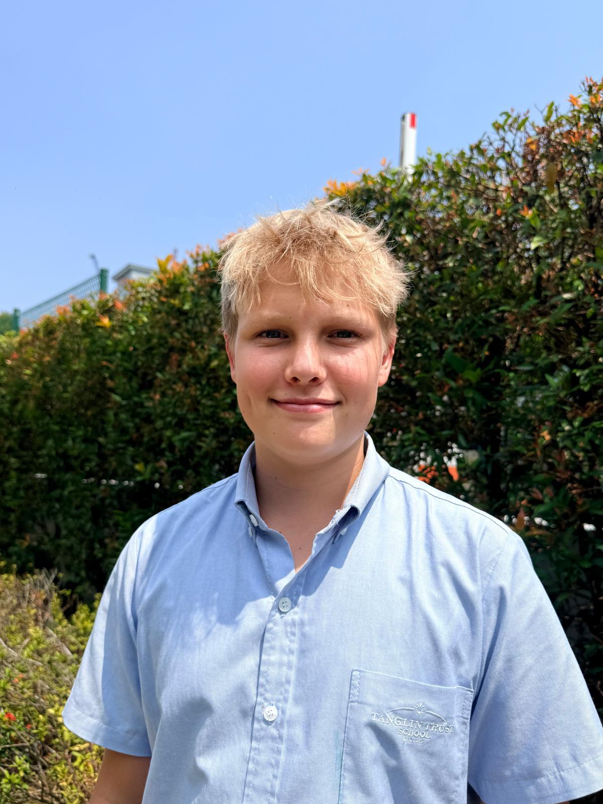 SAM THOMAS portrait